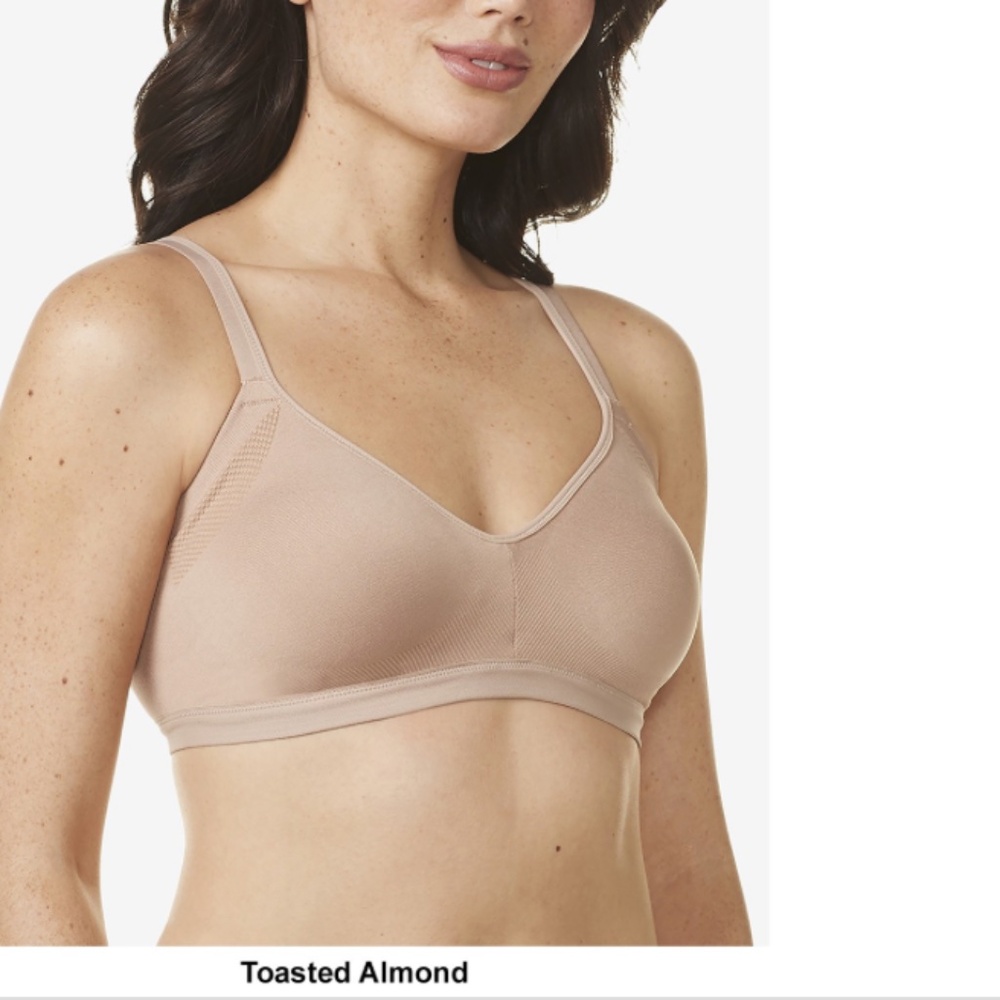 Warner's Women's Easy Does It No Bulge Wirefree Contour Bra in Toasted Almond